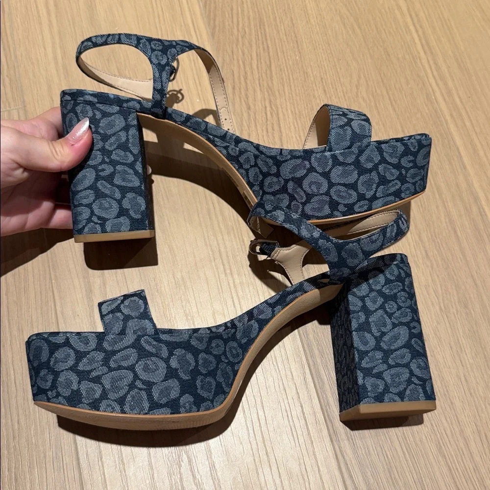 Stuart Weitzman‎ Leopard Print Denim Platform Block Heel Sandals Size 9